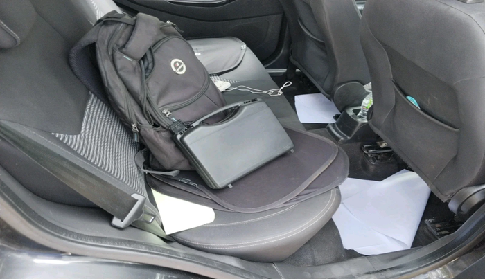 2019 Ford New Figo TITANIUM 1.2 PETROL MT, Petrol, Manual, 80,362 km, interior