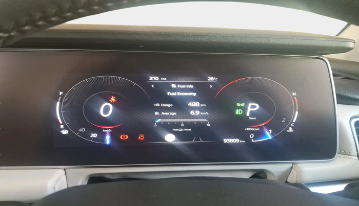 2022 Mahindra XUV700 AX 7 LUXURY P AT 7 STR, Petrol, Automatic, 93,809 km, interior