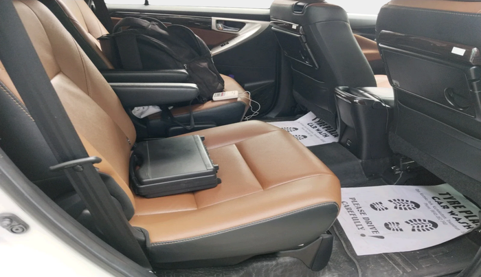 2021 Toyota Innova Crysta 2.7 ZX AT 7 STR, Petrol, Automatic, 19,351 km, interior