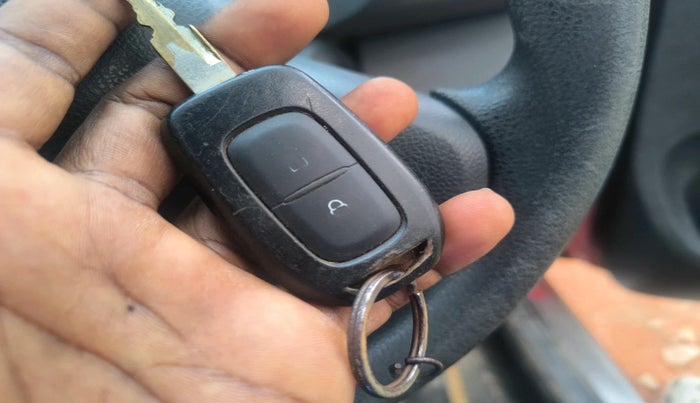 2018 Renault Kwid RXT 1.0, Petrol, Manual, 49,393 km, interior