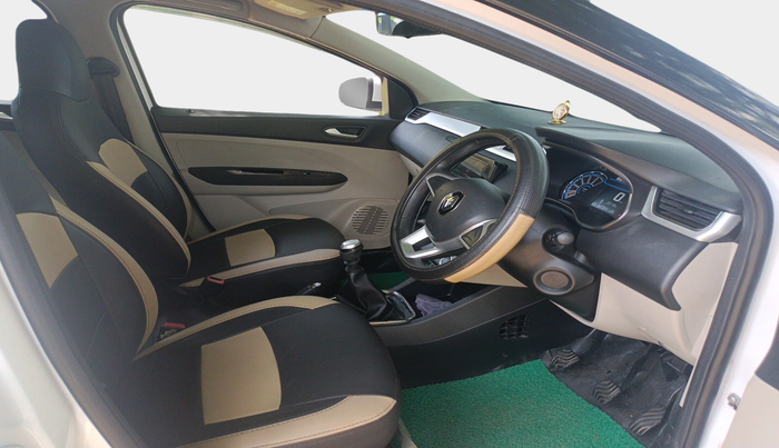 2020 Renault TRIBER RXZ, Petrol, Manual, 20,719 km, interior