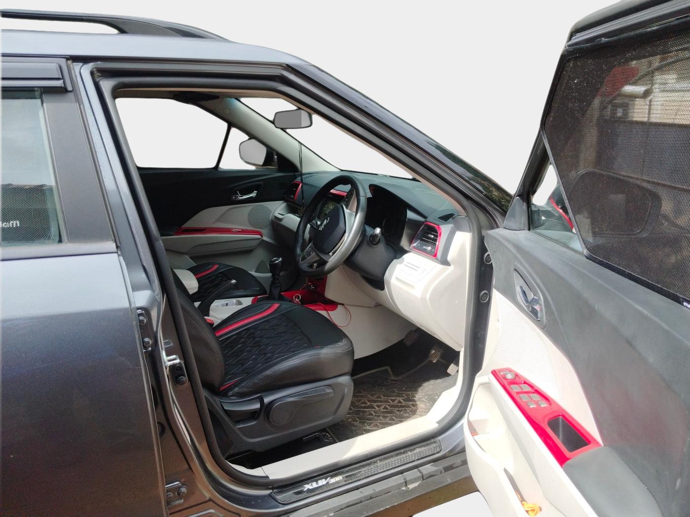 2021 Mahindra XUV300 W8 1.5 DIESEL, Diesel, Manual, 39,600 km, interior