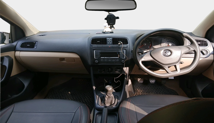 2016 Volkswagen Ameo COMFORTLINE 1.2L, Petrol, Manual, 47,492 km, interior