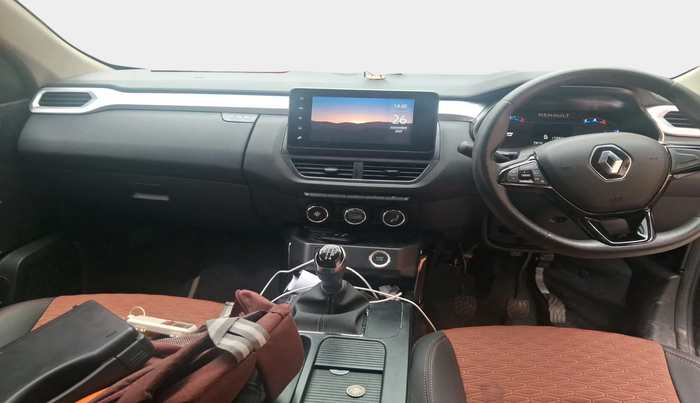 2024 Renault Kiger RXT (O) MT, Petrol, Manual, 17,392 km, interior