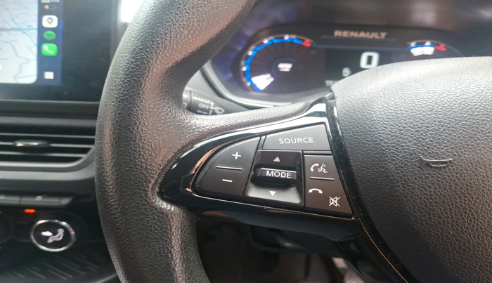 2024 Renault Kiger RXT (O) MT, Petrol, Manual, 17,392 km, interior