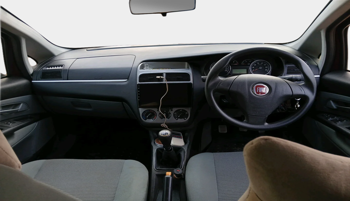 2014 Fiat Grand Punto DYNAMIC 1.3, Diesel, Manual, 1,23,222 km, interior