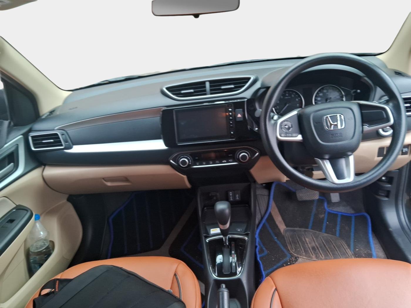 2023 Honda Amaze 1.2L I-VTEC VX CVT, Petrol, Automatic, 16,846 km, interior