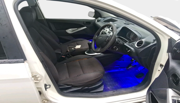2011 Ford Figo LXI 1.4 DIESEL, Diesel, Manual, 1,10,072 km, interior