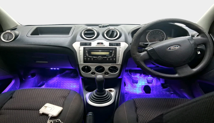2011 Ford Figo LXI 1.4 DIESEL, Diesel, Manual, 1,10,072 km, interior
