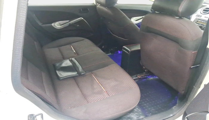 2011 Ford Figo LXI 1.4 DIESEL, Diesel, Manual, 1,10,072 km, interior