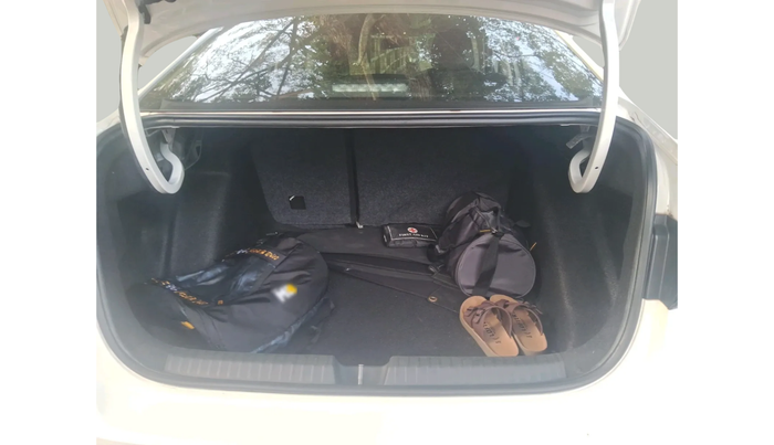 2022 Volkswagen VIRTUS HIGHLINE TSI 1.0 MT, Petrol, Manual, 30,373 km, exterior