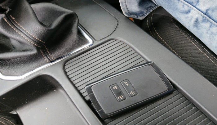 2021 Renault Kiger RXT 1.0 TURBO MT, Petrol, Manual, 24,447 km, interior