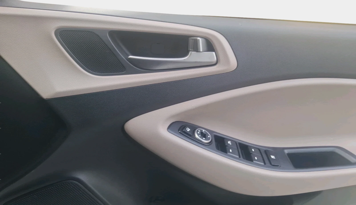 2014 Hyundai i20 ASTA 1.2, Petrol, Manual, 27,535 km, interior