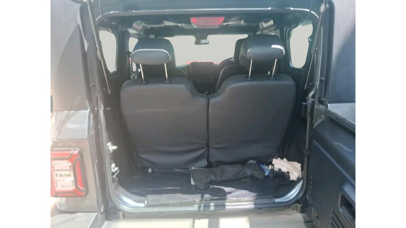2021 Mahindra Thar LX D 4*4 MT HT, Diesel, Manual, 23,061 km, exterior