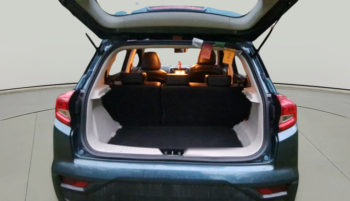 2021 Mahindra XUV300 W8 1.2 PETROL, Petrol, Manual, 26,000 km, exterior