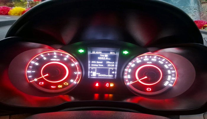 2021 Mahindra XUV300 W8 1.2 PETROL, Petrol, Manual, 26,000 km, interior