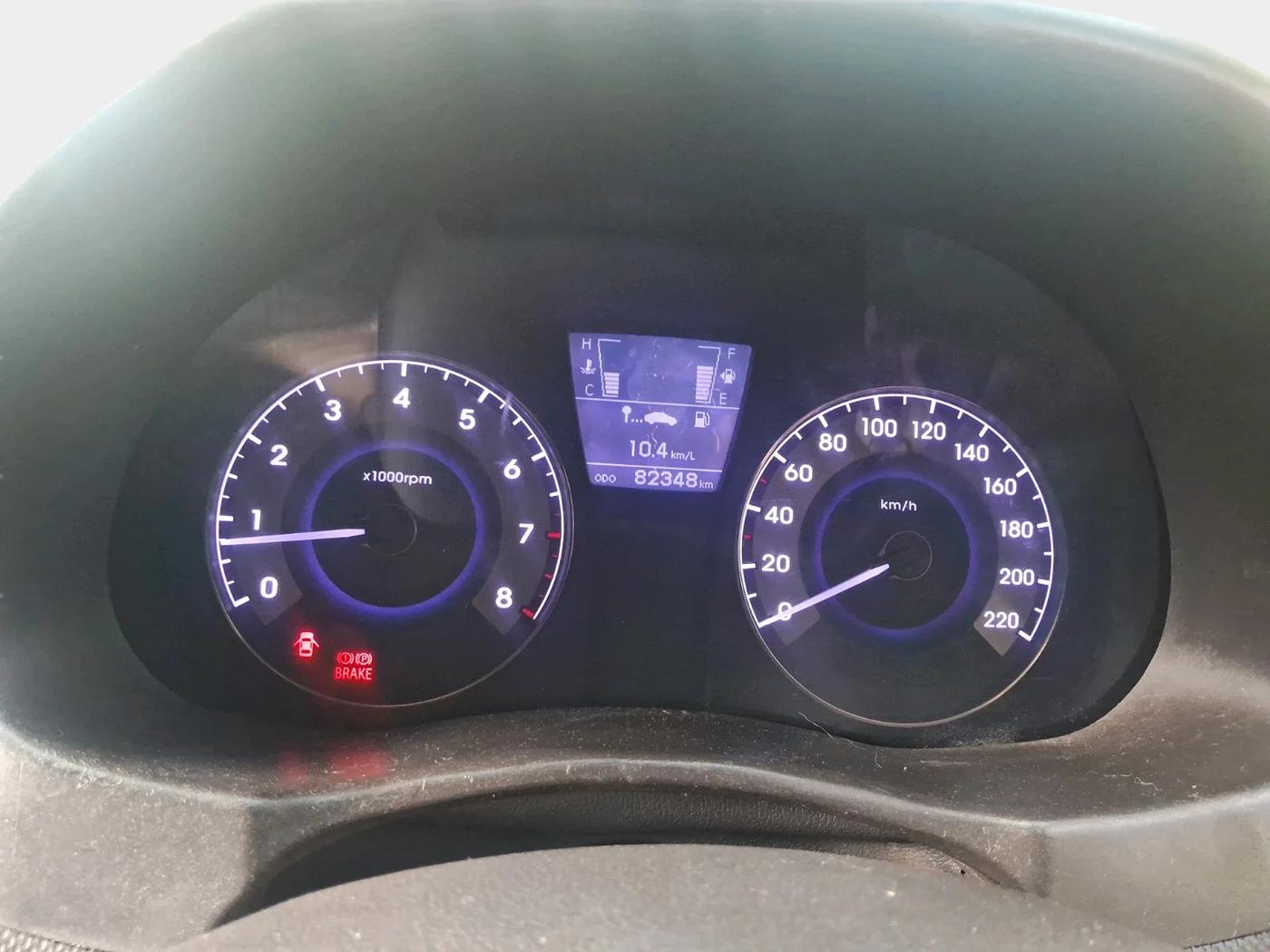 2011 Hyundai Verna FLUIDIC 1.6 VTVT SX, Petrol, Manual, 82,348 km, interior
