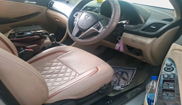 2011 Hyundai Verna FLUIDIC 1.6 VTVT SX, Petrol, Manual, 82,348 km, interior