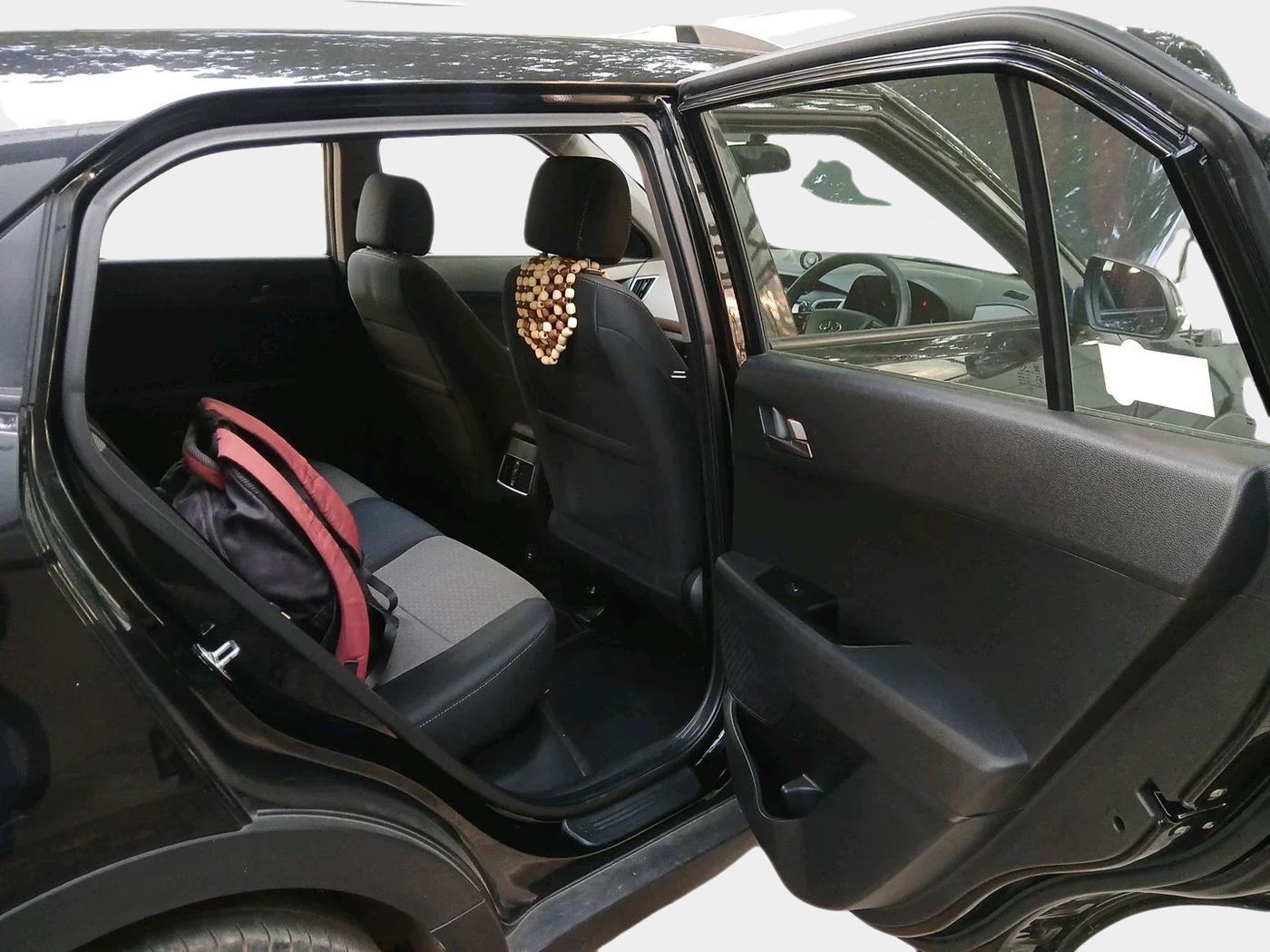 2017 Hyundai Creta SX PLUS 1.6 PETROL, Petrol, Manual, 31,403 km, interior