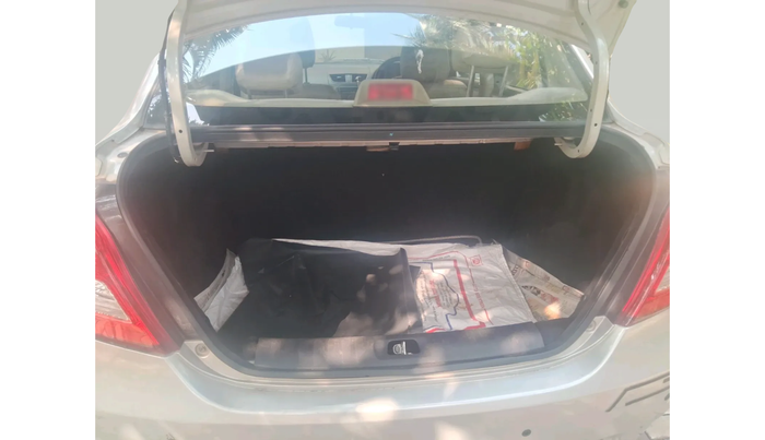 2014 Maruti Swift Dzire VXI, Petrol, Manual, 1,17,078 km, exterior