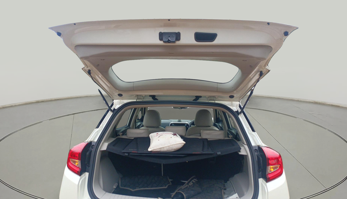 2022 Mahindra XUV300 W8 (O) 1.2 PETROL AMT, Petrol, Automatic, 13,086 km, exterior
