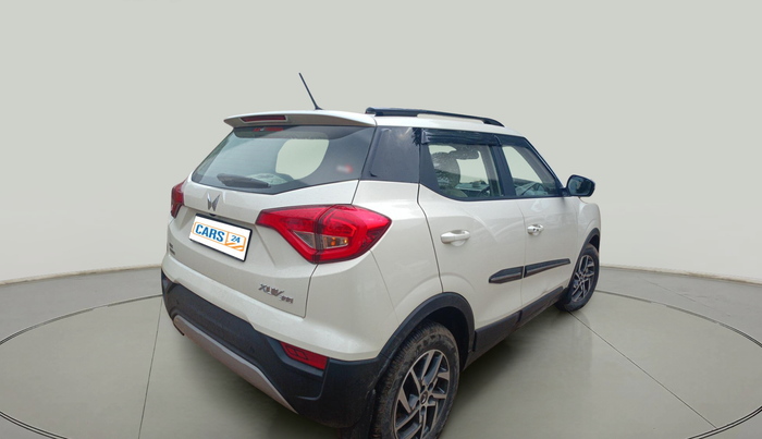 2022 Mahindra XUV300 W8 (O) 1.2 PETROL AMT, Petrol, Automatic, 13,086 km, exterior