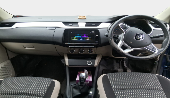2021 Renault TRIBER RXZ AMT, Petrol, Automatic, 19,974 km, interior