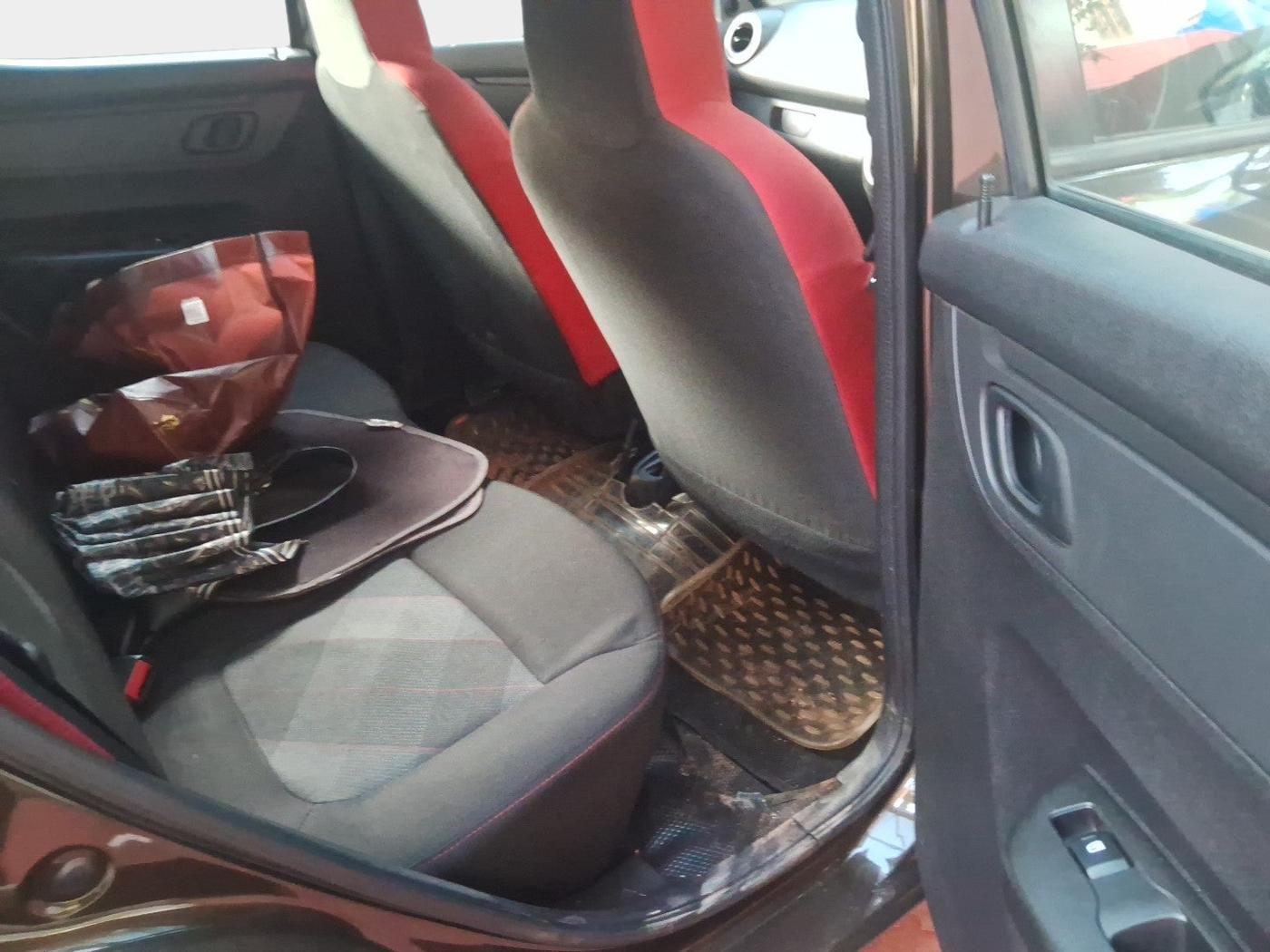 2021 Renault Kwid RXT 1.0 AMT (O), Petrol, Automatic, 24,090 km, interior