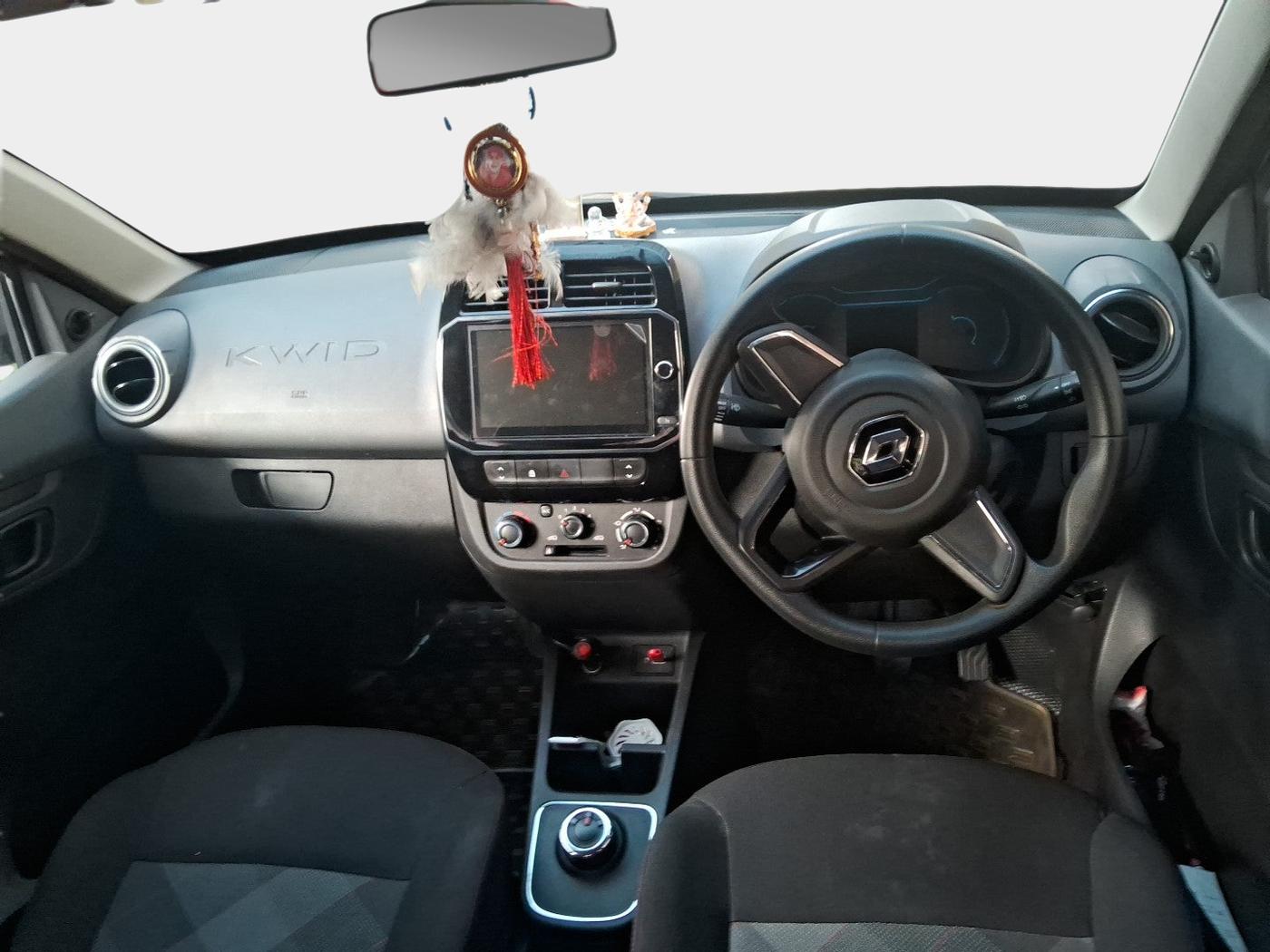 2021 Renault Kwid RXT 1.0 AMT (O), Petrol, Automatic, 24,090 km, interior