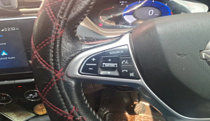 2022 Nissan MAGNITE XV PREMIUM TURBO CVT, Petrol, Automatic, 29,860 km, interior