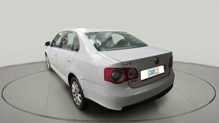 2010 Volkswagen Jetta TRENDLINE 2.0L TDI, Diesel, Manual, 1,00,740 km, exterior
