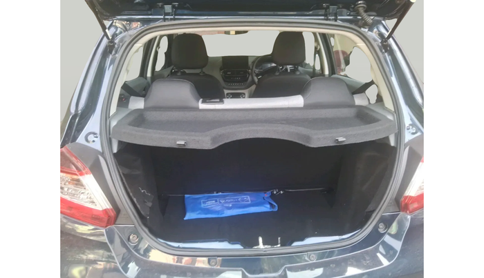 2025 Tata Tiago XZA, Petrol, Automatic, 4,980 km, exterior