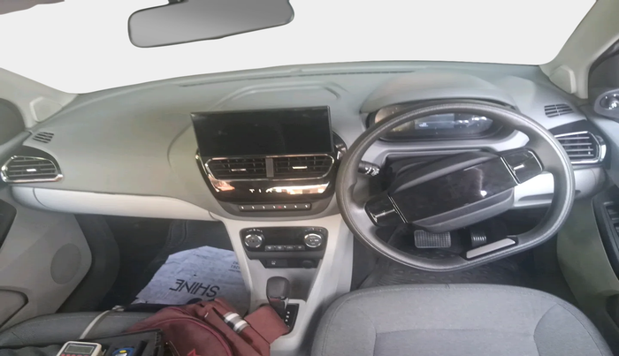 2025 Tata Tiago XZA, Petrol, Automatic, 4,980 km, interior