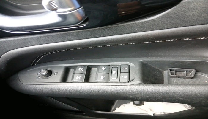 2022 Jeep Compass MODEL S (O) DIESEL 4X4 AT, Diesel, Automatic, 49,038 km, interior