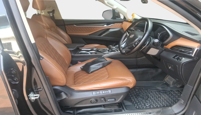 2021 MG GLOSTER SAVVY 6 STR 2.0 TWIN TURBO 4WD, Diesel, Automatic, 87,391 km, interior