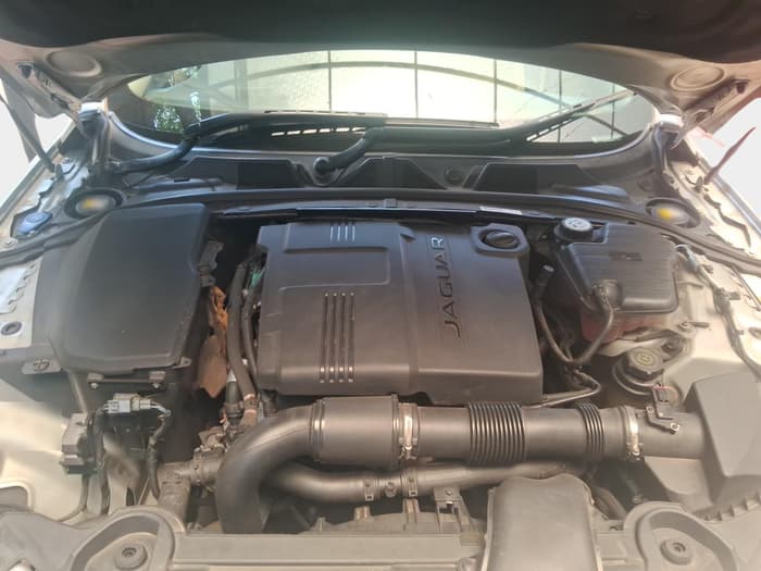 2014 Jaguar XF 2.2 DIESEL LUXURY, Diesel, Automatic, 94,218 km, exterior