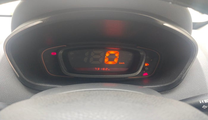 2016 Renault Kwid RXT 0.8 (O), Petrol, Manual, 73,162 km, interior