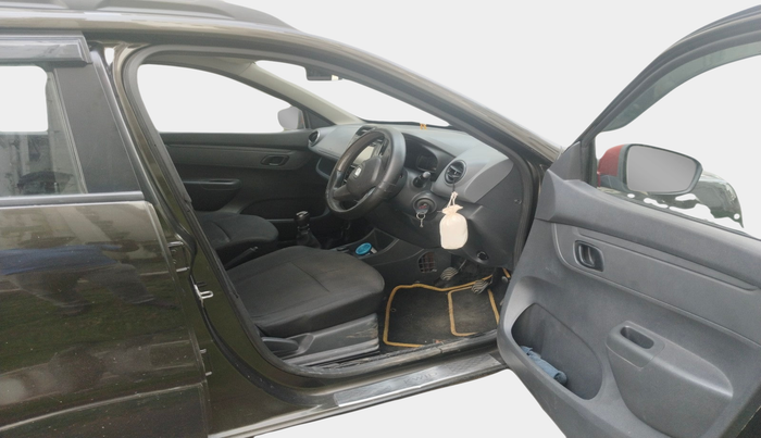 2016 Renault Kwid RXT 0.8 (O), Petrol, Manual, 73,162 km, interior