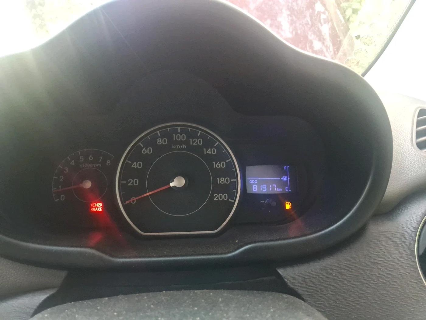 2014 Hyundai i10 SPORTZ 1.1, Petrol, Manual, 84,000 km, interior
