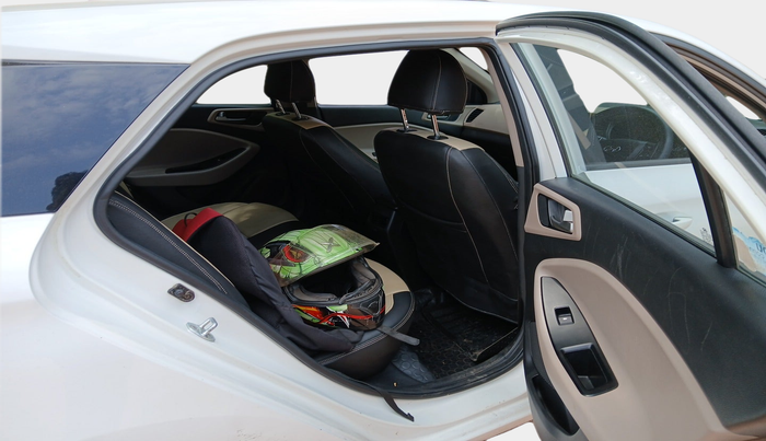 2016 Hyundai Elite i20 SPORTZ 1.2, Petrol, Manual, 1,81,810 km, interior