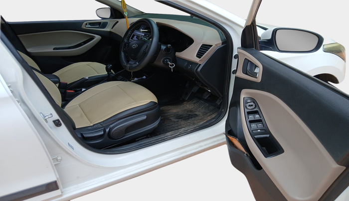2016 Hyundai Elite i20 SPORTZ 1.2, Petrol, Manual, 1,81,810 km, interior