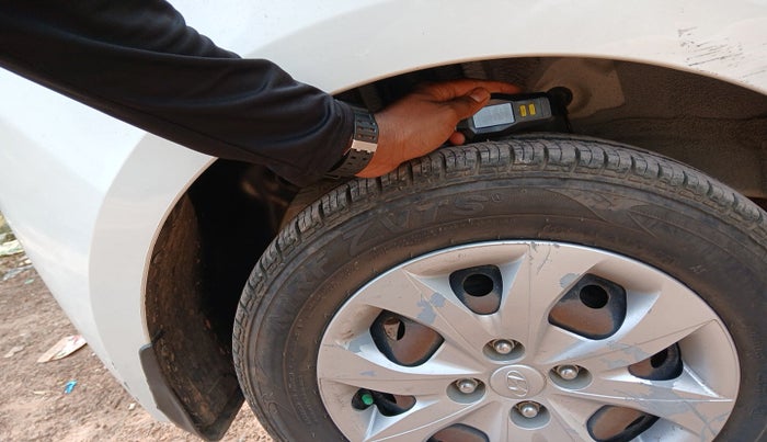 2016 Hyundai Elite i20 SPORTZ 1.2, Petrol, Manual, 1,81,810 km, tyre