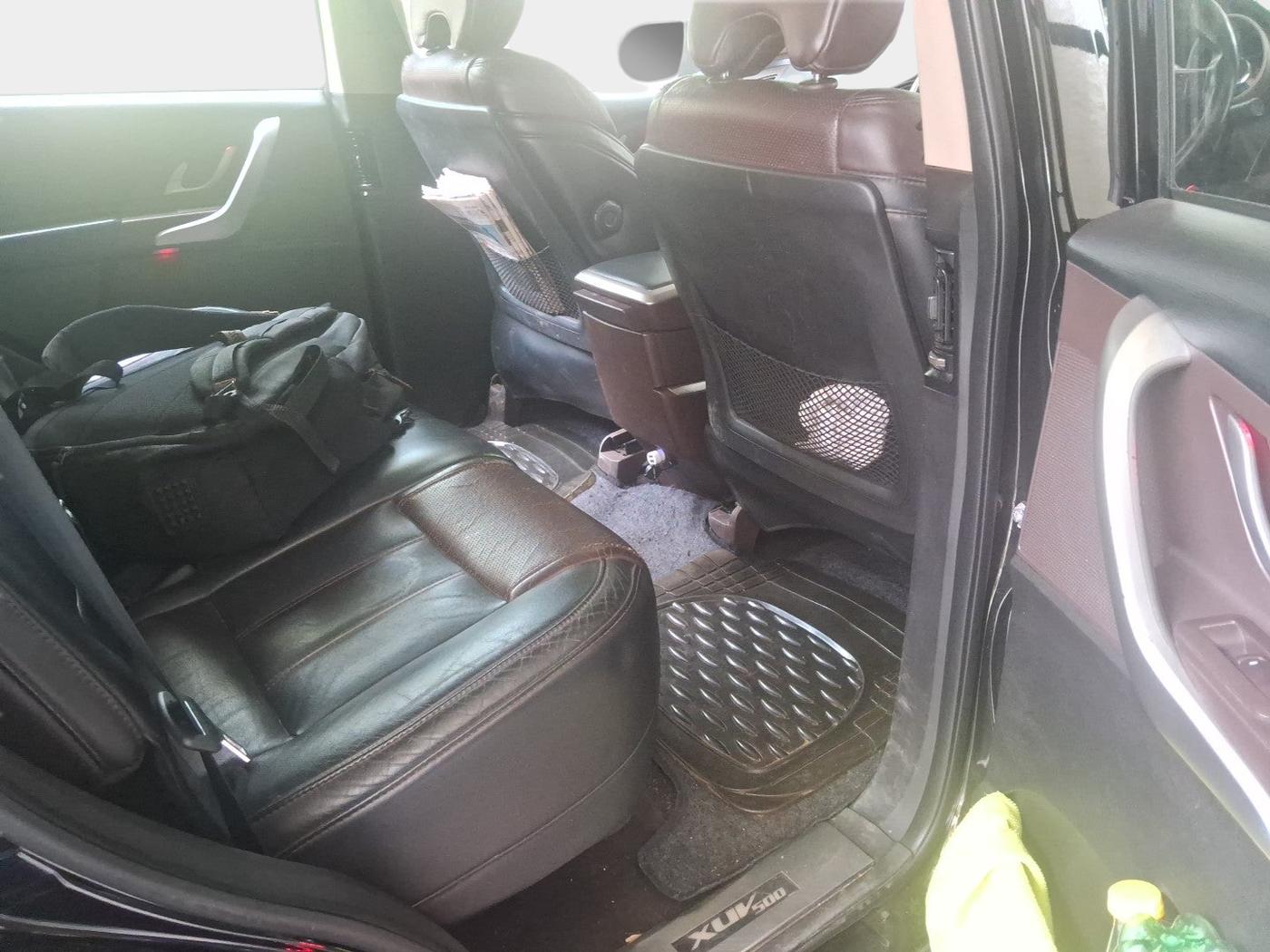 2012 Mahindra XUV500 W8, Diesel, Manual, 1,71,310 km, interior