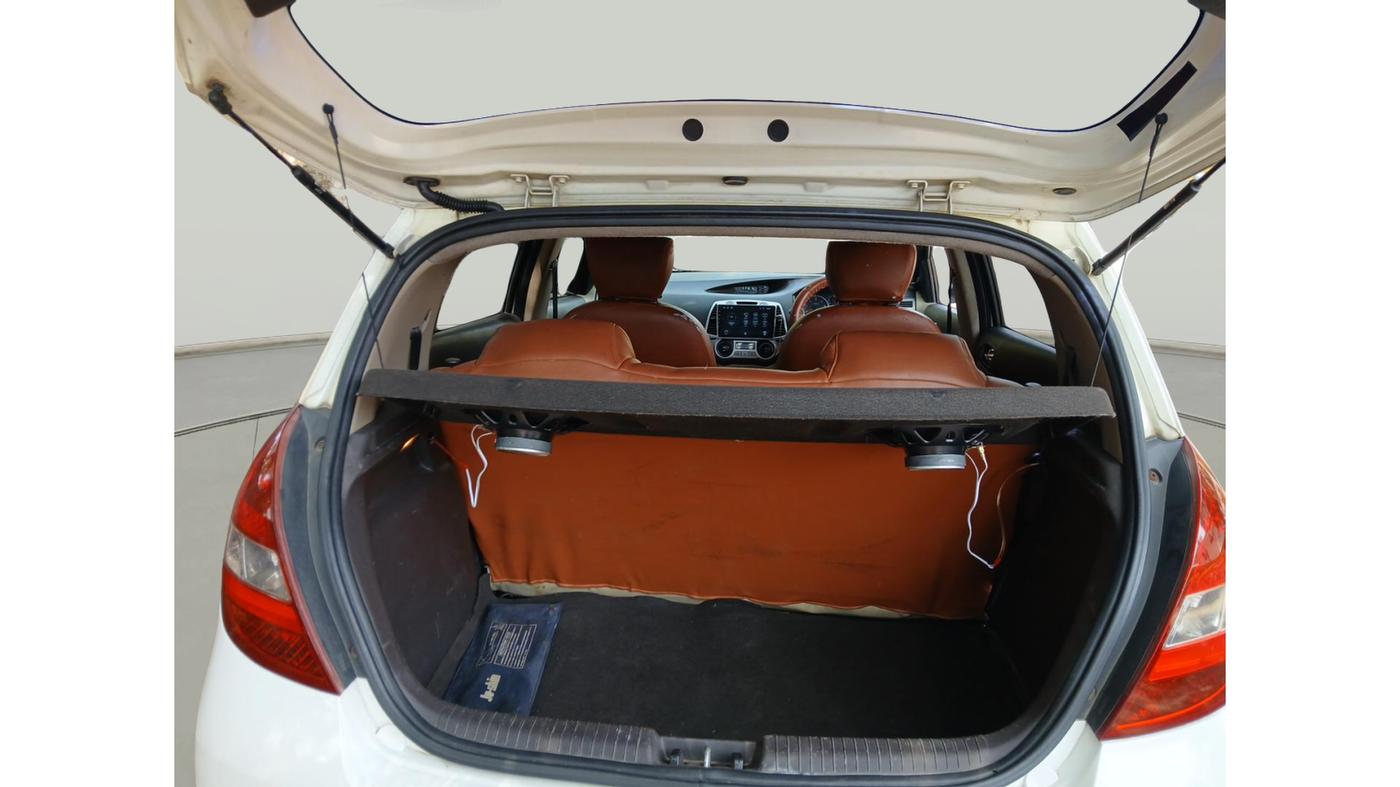 2010 Hyundai i20 MAGNA 1.4 CRDI, Diesel, Manual, 1,52,311 km, exterior