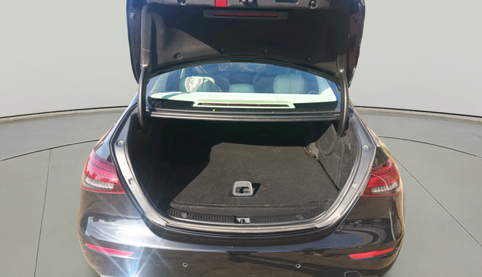 2022 Mercedes Benz E Class E 220d Expression, Diesel, Automatic, 20,062 km, exterior