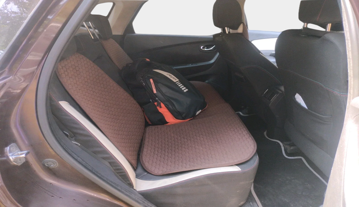 2017 Renault Captur RXT DIESEL DUAL TONE, Diesel, Manual, 1,00,658 km, interior