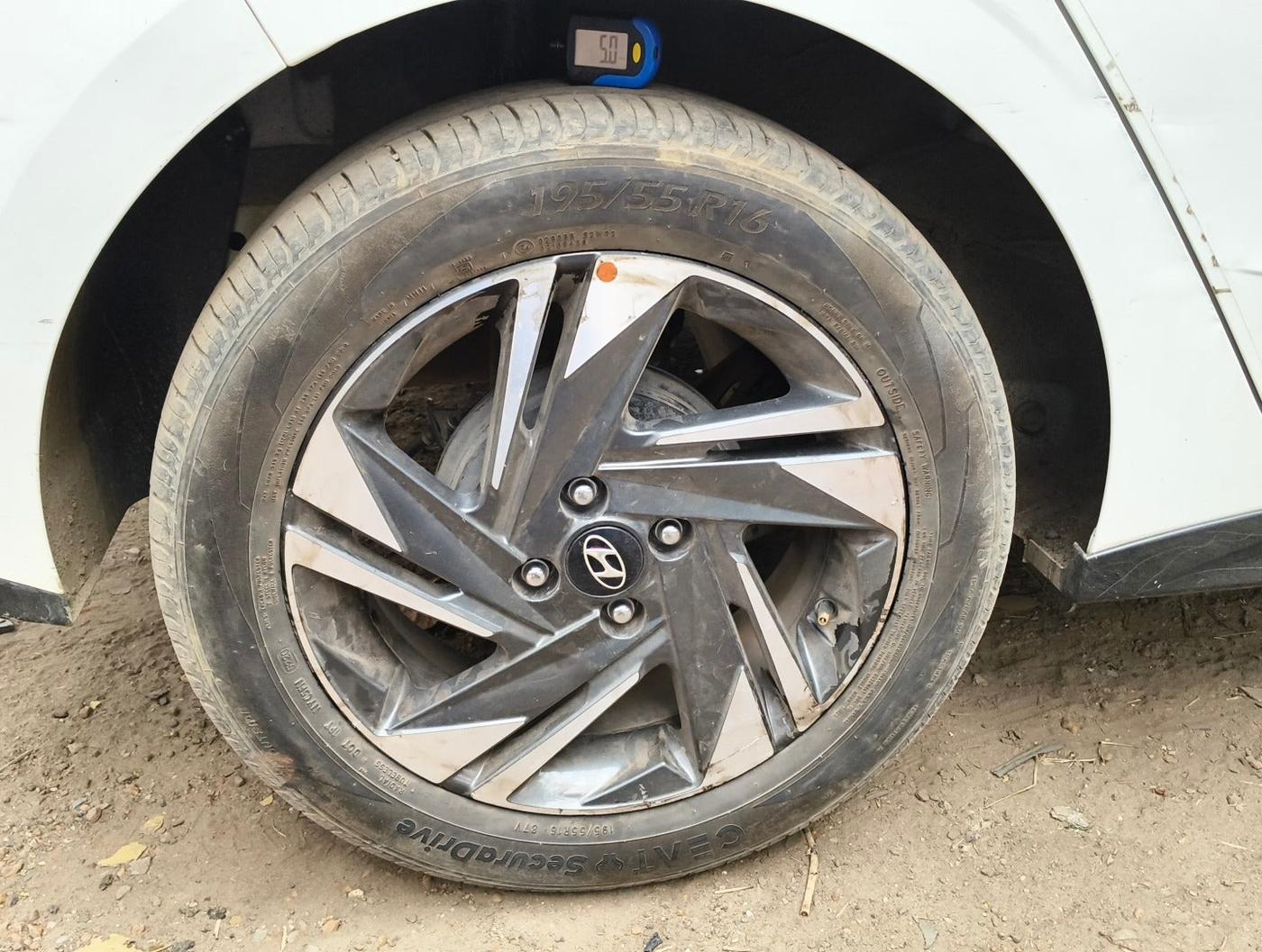 2021 Hyundai NEW I20 ASTA (O) 1.0 TURBO GDI DCT, Petrol, Automatic, 17,700 km, tyre
