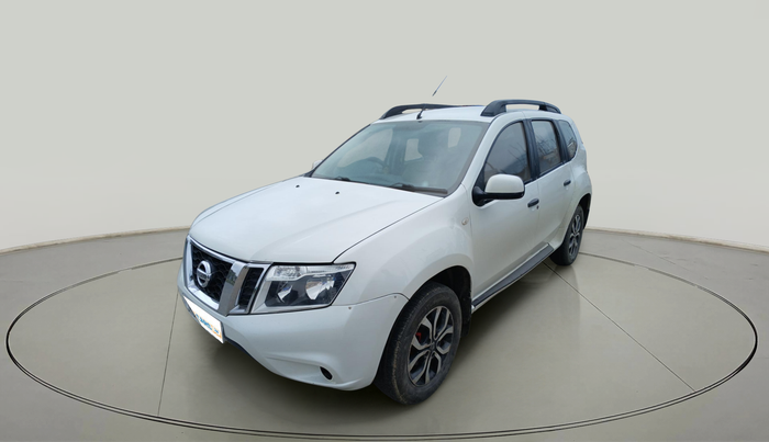 2014 Nissan Terrano XV D THP PREMIUM 110 PS, Diesel, Manual, 1,13,909 km, exterior