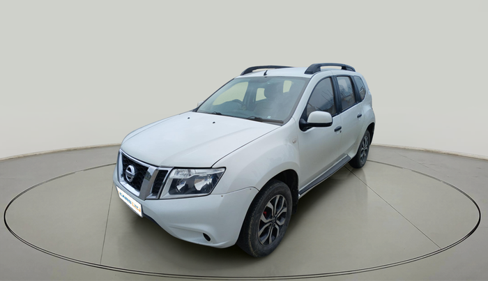 2014 Nissan Terrano XV D THP PREMIUM 110 PS, Diesel, Manual, 1,13,909 km, exterior