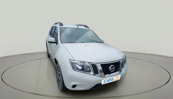 2014 Nissan Terrano XV D THP PREMIUM 110 PS, Diesel, Manual, 1,13,909 km, exterior